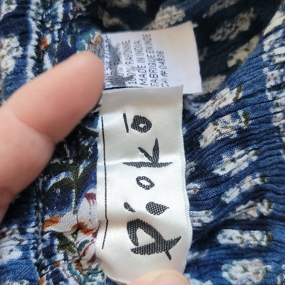 Skirt - Picture 3 of 3